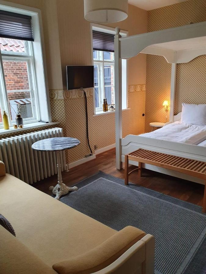 Den Gamle Arrest Bed and Breakfast Ribe Exteriör bild